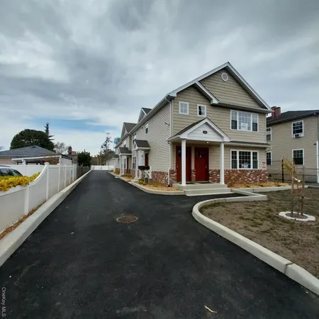 $3,200 | 343 Jackson Street, Unit 1, Hempstead, NY 11550