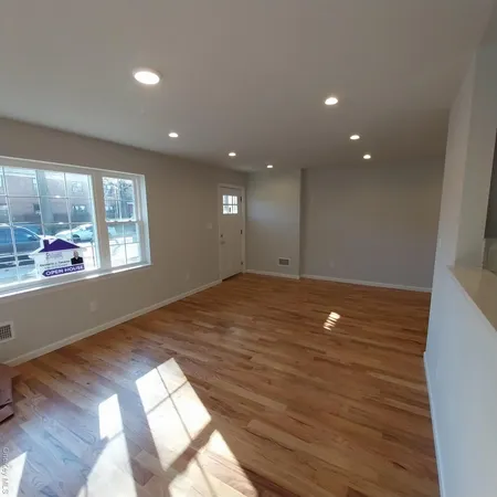 $3,200 | 343 Jackson Street, Unit 1, Hempstead, NY 11550