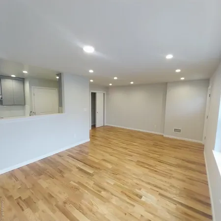 $3,250 | 343 Jackson Street, Unit 1, Hempstead, NY 11550