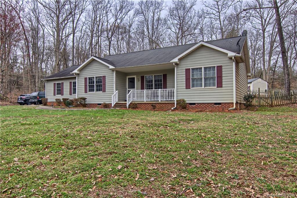 129 Sundance Drive Rutherfordton, NC 28139 - Photo 2 of 31
