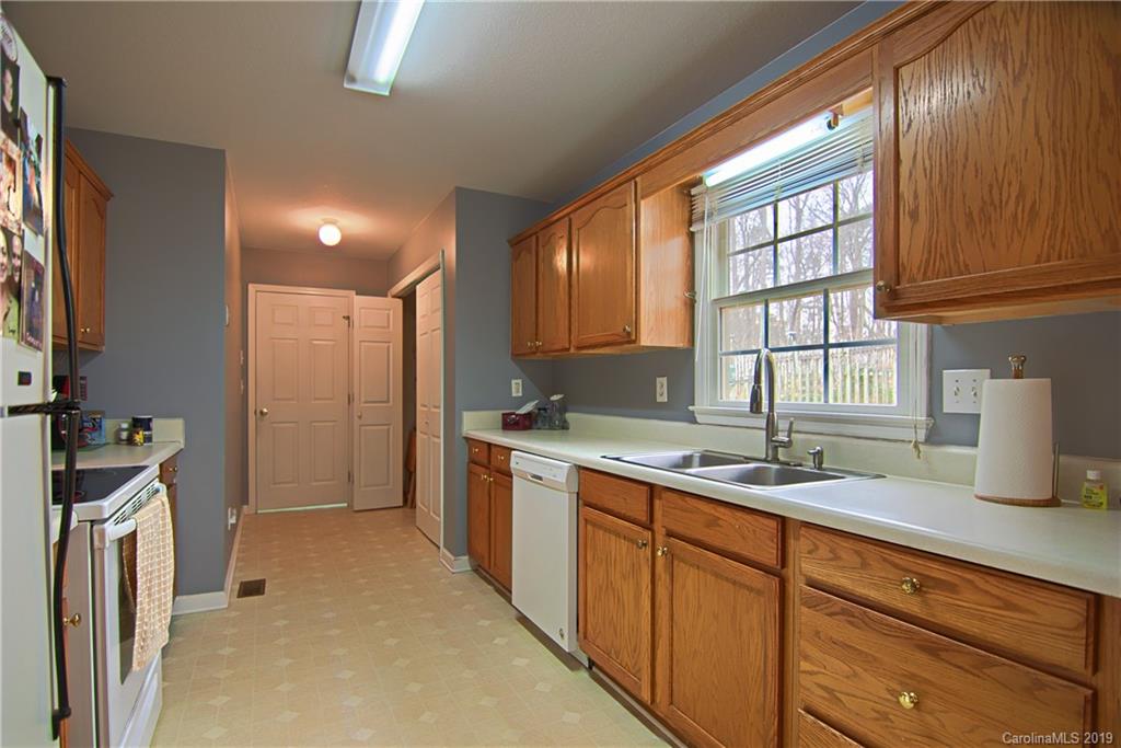 129 Sundance Drive Rutherfordton, NC 28139 - Photo 11 of 31