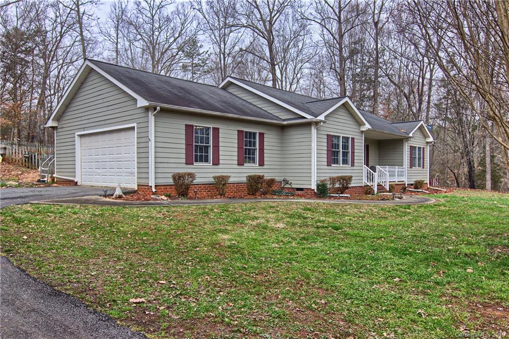 129 Sundance Drive Rutherfordton, NC 28139 - Photo 3 of 31