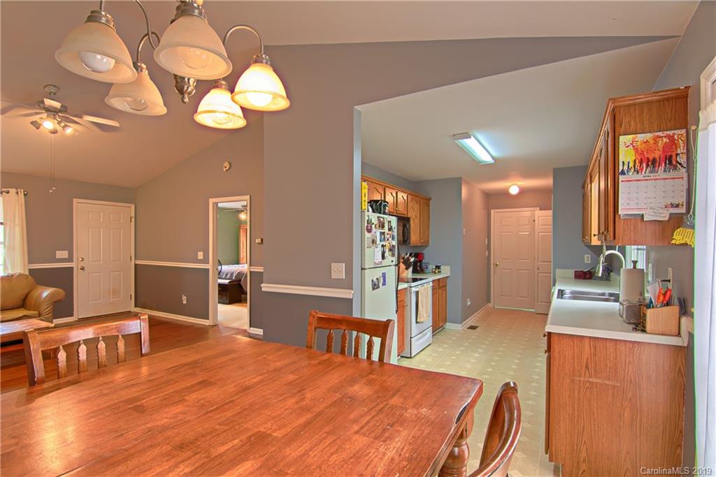 129 Sundance Drive Rutherfordton, NC 28139 - Photo 8 of 31