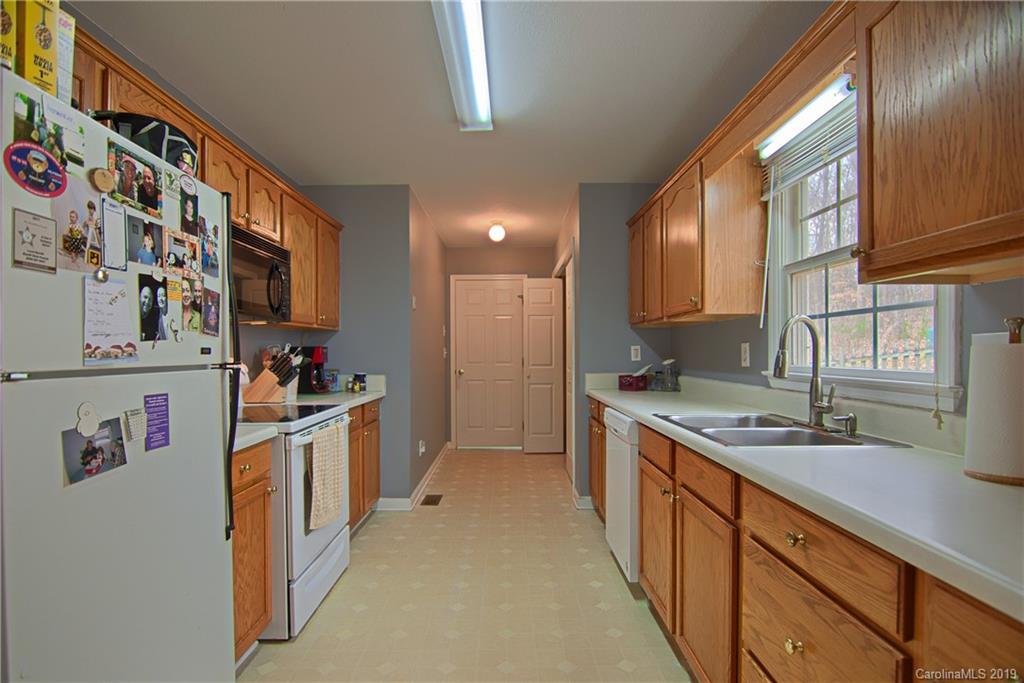 129 Sundance Drive Rutherfordton, NC 28139 - Photo 9 of 31