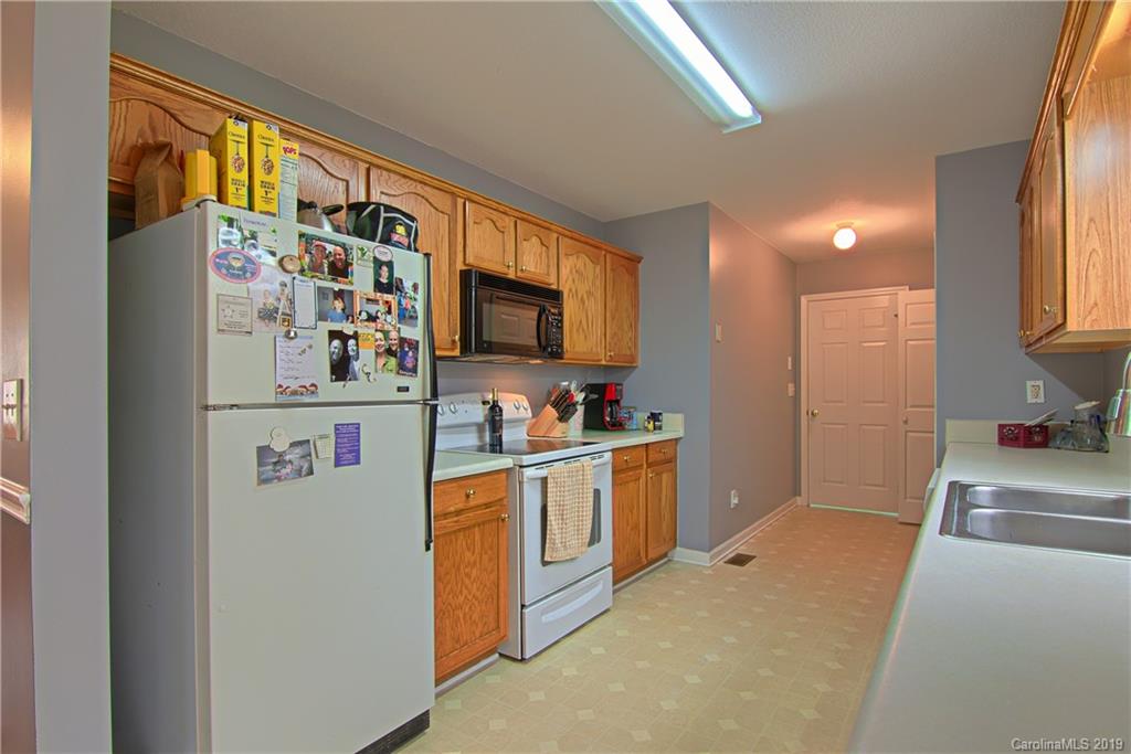 129 Sundance Drive Rutherfordton, NC 28139 - Photo 10 of 31