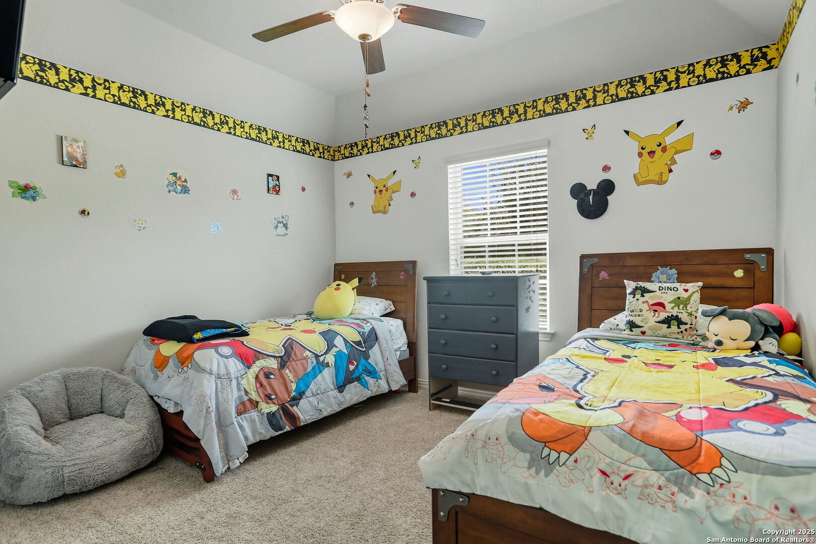 9825 Jon Boat Way Boerne, TX 78006 - Photo 5 of 25 a bedroom that has a bed and a bed