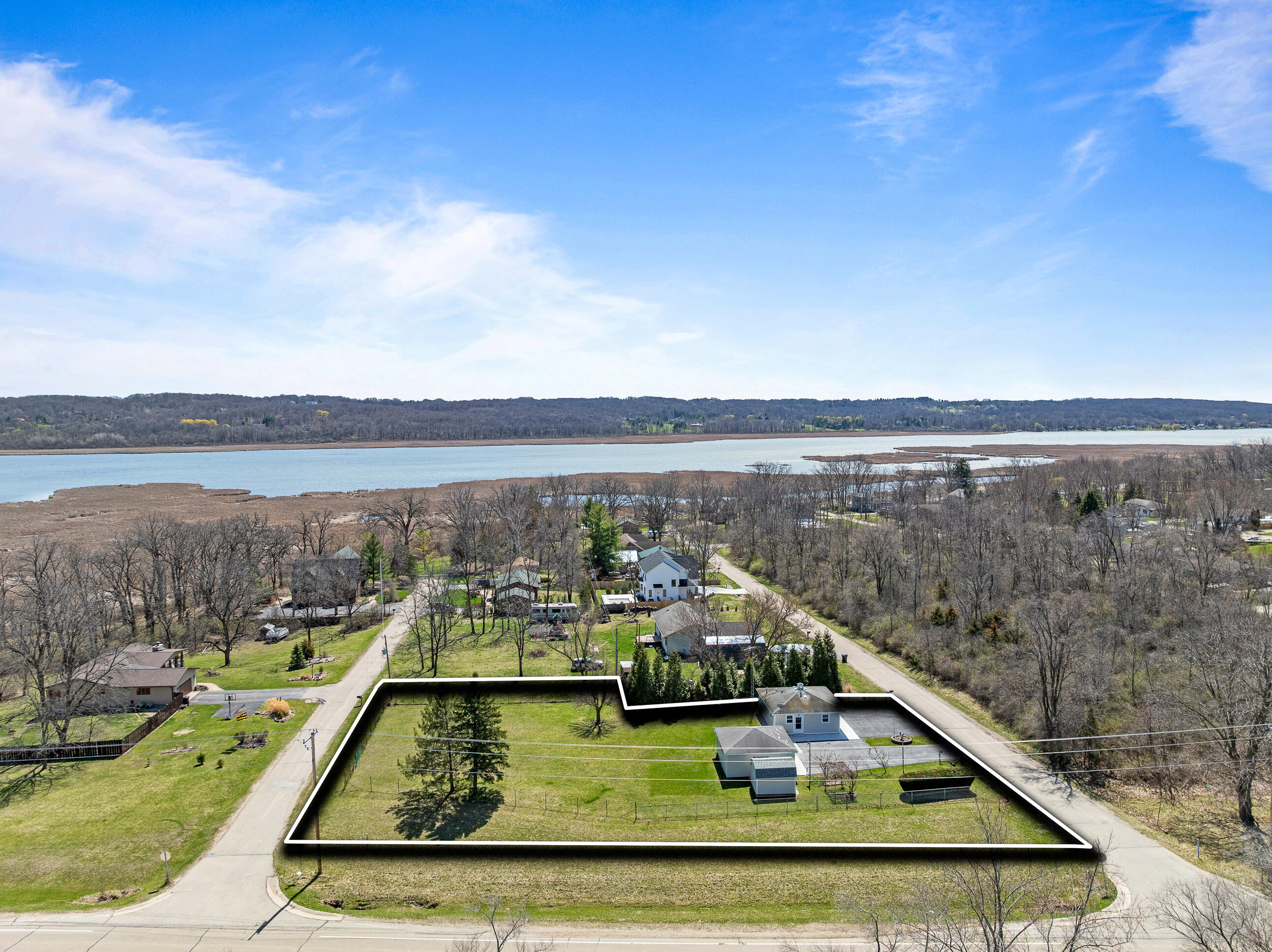 N3358 Hawthorn Road Geneva, WI 53147 - Photo 28 of 46 N3358 Hawthorn-38
