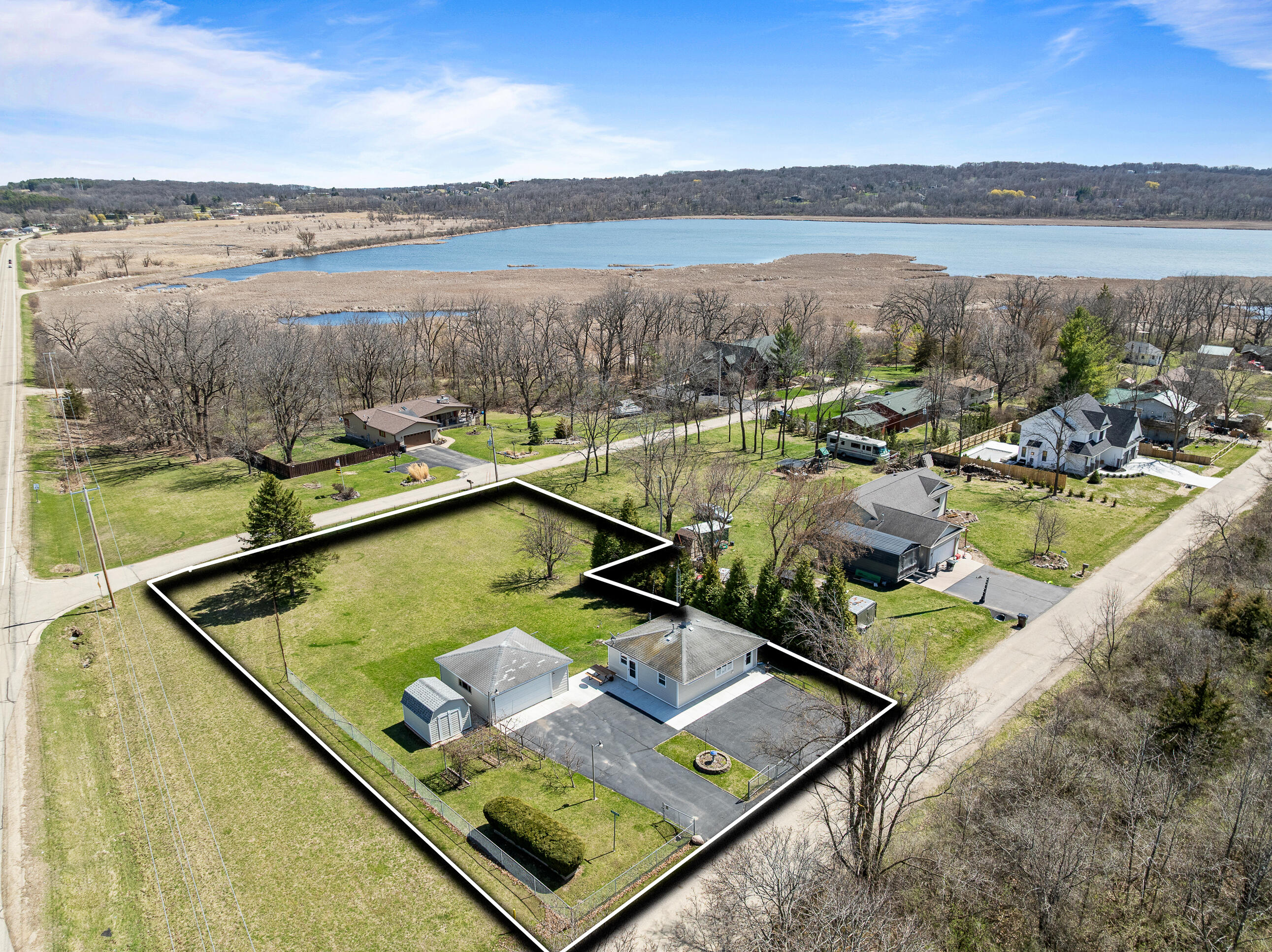 N3358 Hawthorn Road Geneva, WI 53147 - Photo 29 of 46 N3358 Hawthorn-37