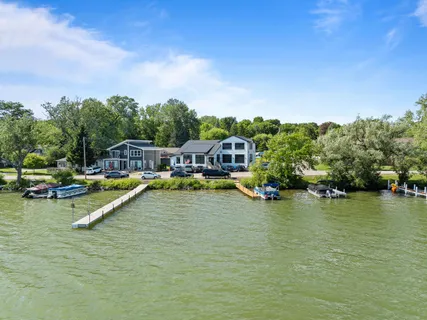 $405,000 | N3358 Hawthorn Road, Geneva, WI 53147