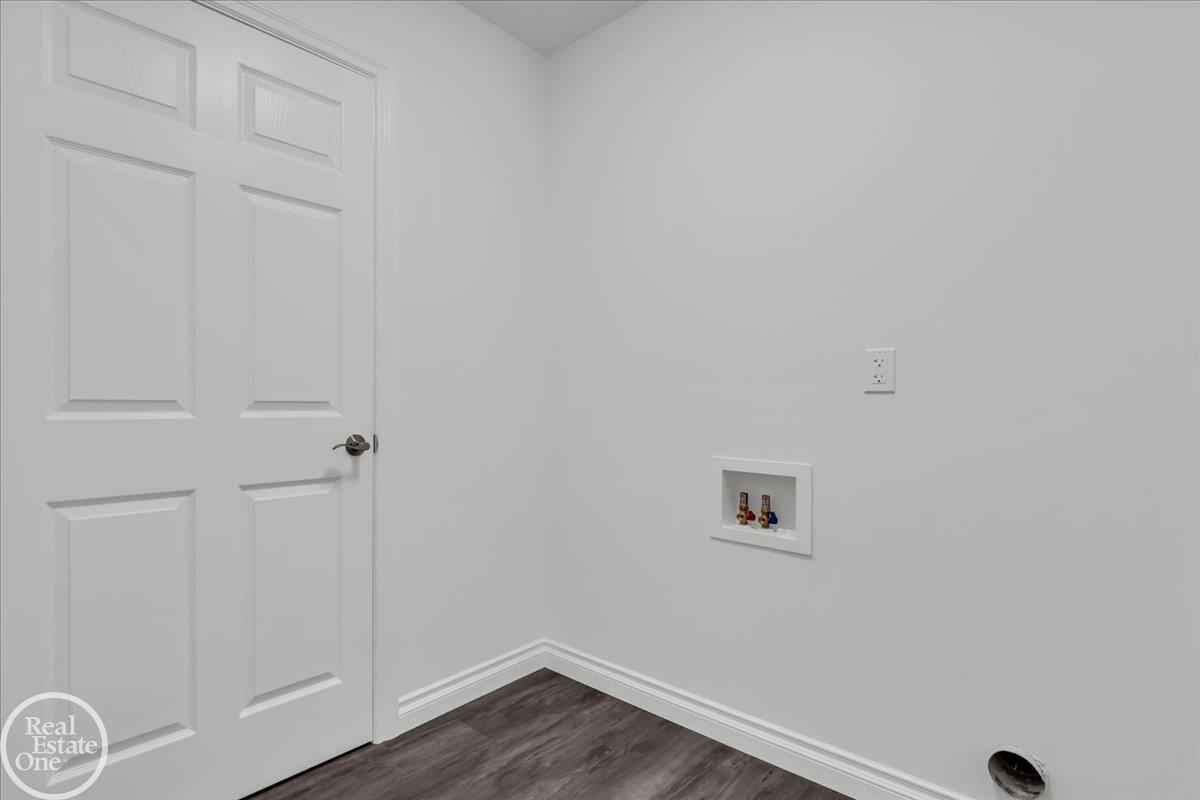 1831 Riley Road St. Clair, MI 48079 - Photo 20 of 24 50144777-1881431e-5ab3-48ef-bb90-7498ea7ab73a.JPG
