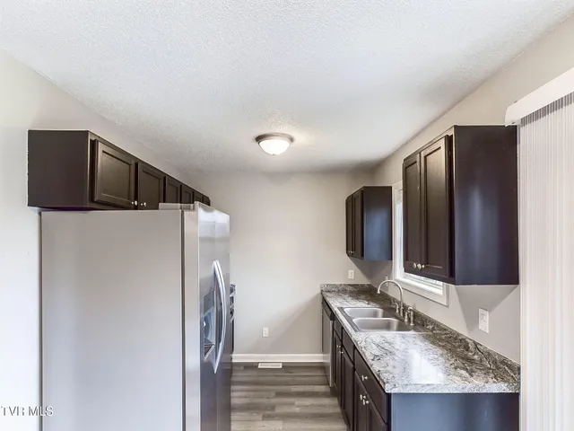 $1,200 | 754 Old Stage Road, Unit A, Church Hill, TN 37642