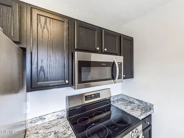 $1,200 | 754 Old Stage Road, Unit A, Church Hill, TN 37642