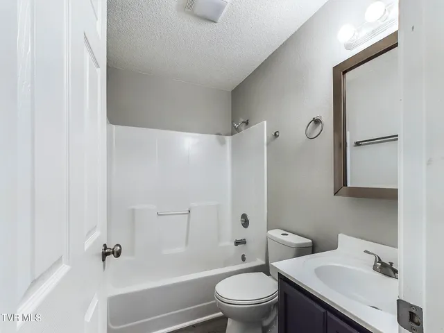 $1,200 | 754 Old Stage Road, Unit A, Church Hill, TN 37642