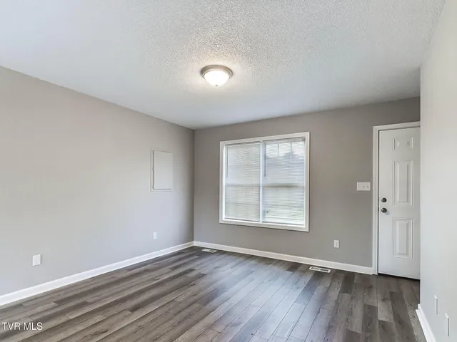 $1,200 | 754 Old Stage Road, Unit A, Church Hill, TN 37642