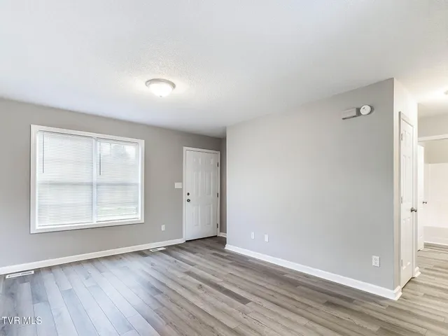 $1,200 | 754 Old Stage Road, Unit A, Church Hill, TN 37642