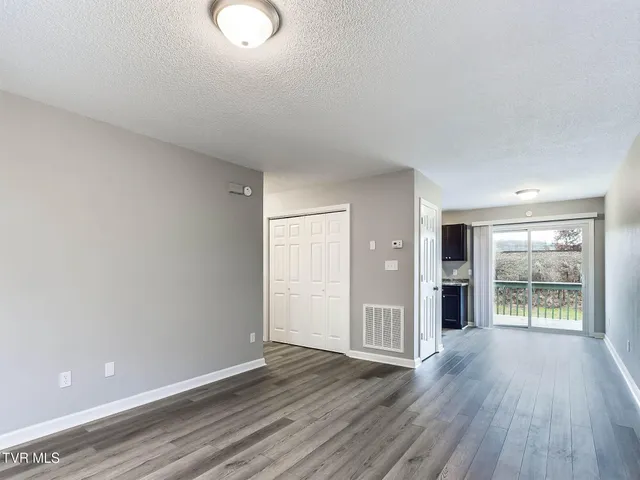 $1,200 | 754 Old Stage Road, Unit A, Church Hill, TN 37642