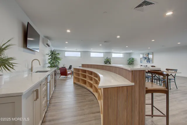 $3,200 | 258 Morris Avenue, Unit 203A, Long Branch, NJ 07740