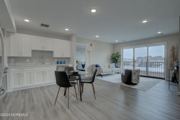 $3,400 | 258 Morris Avenue, Unit 203A, Long Branch, NJ 07740