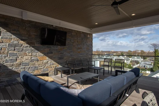 $3,200 | 258 Morris Avenue, Unit 203, Long Branch, NJ 07740