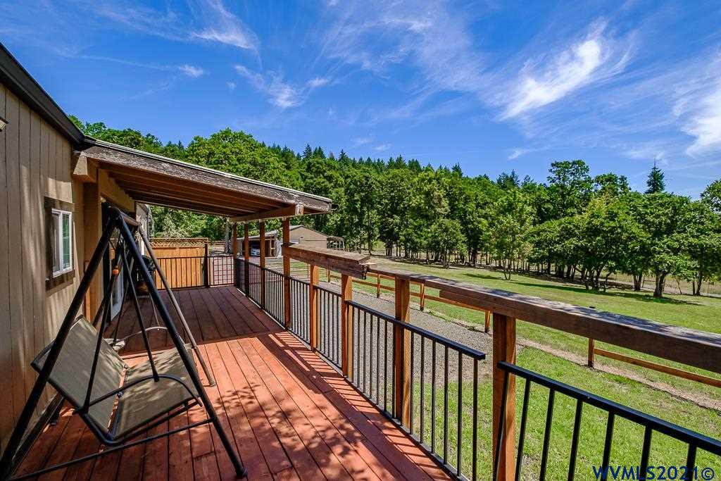 32366 Hidden Valley Road Lebanon, OR 97355 - Photo 6 of 36