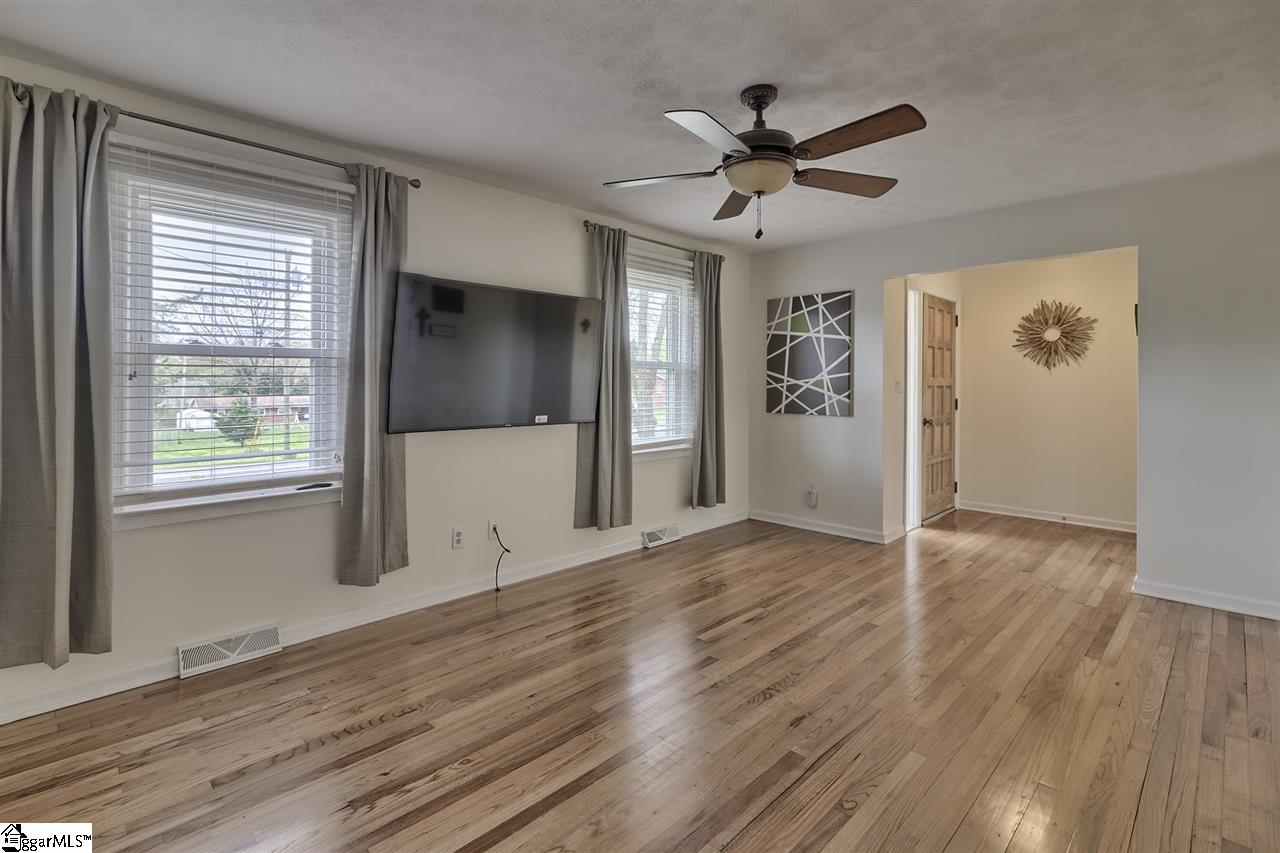 217 Sylvia Road Easley, SC 29642 - Photo 3 of 25 Gallery Image 3