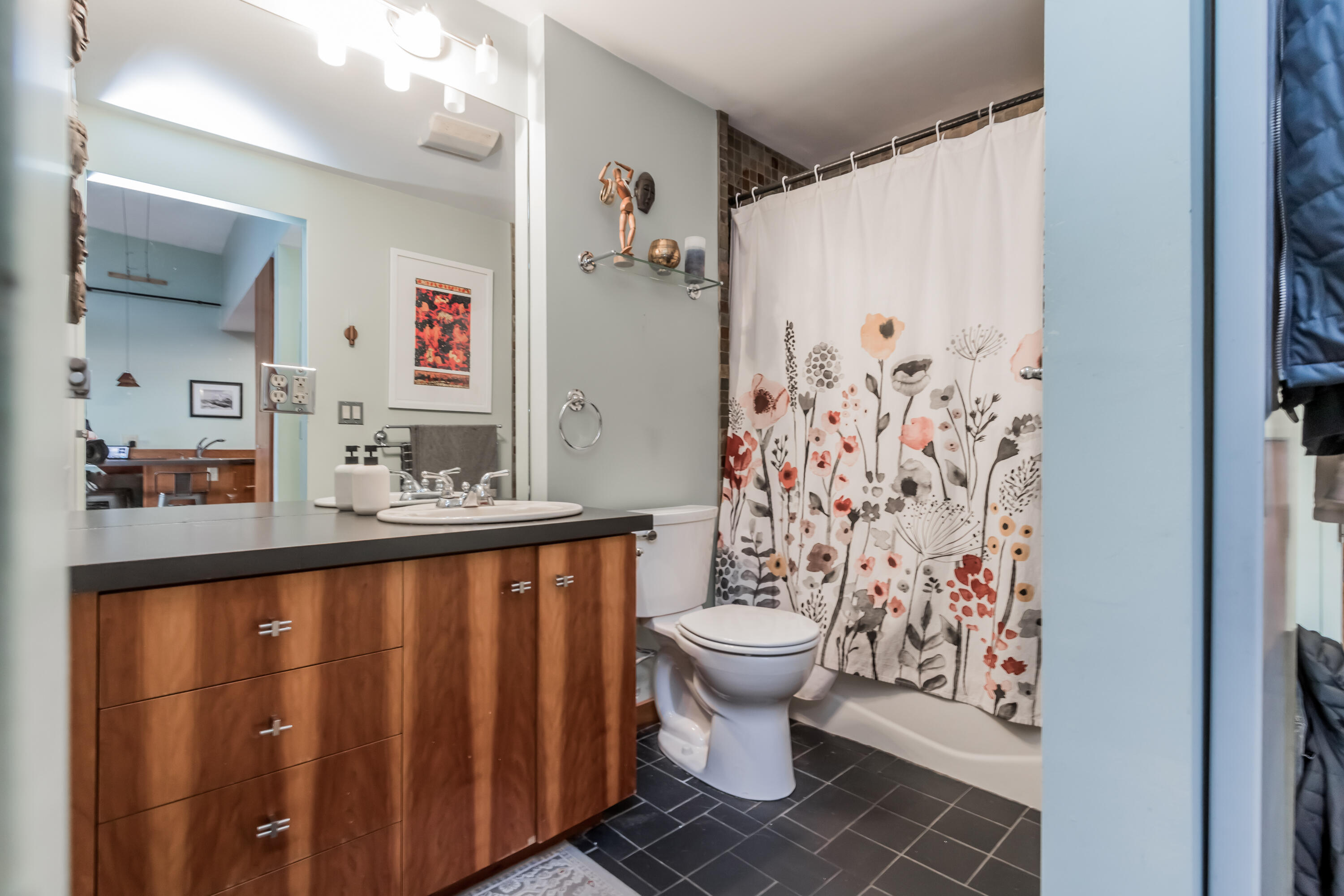 99 Silver Street, Unit 45 Portland, ME 04101 - Photo 31 of 33 Bathroom