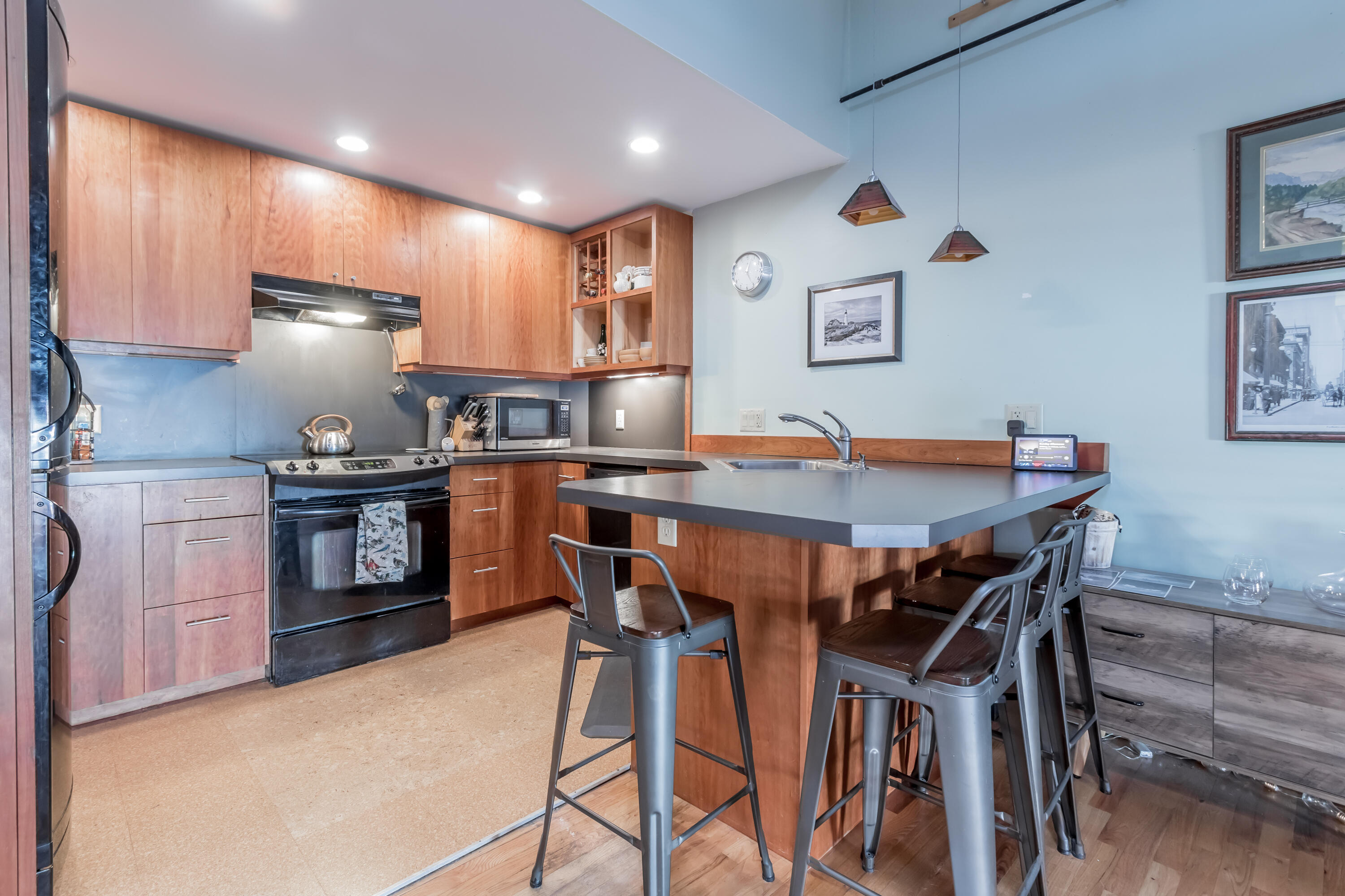 99 Silver Street, Unit 45 Portland, ME 04101 - Photo 8 of 33 Kitchen/Dining