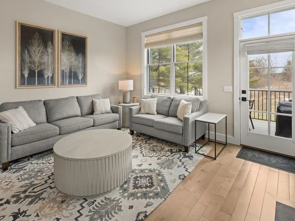 $955,000 | 27 Elmore Street, Shelburne, VT 05482