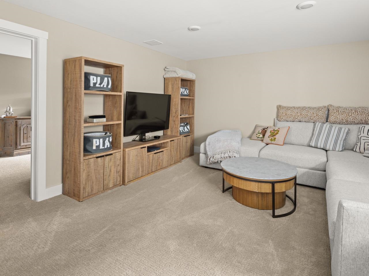 27 Elmore Street Shelburne, VT 05482 - Photo 44 of 52