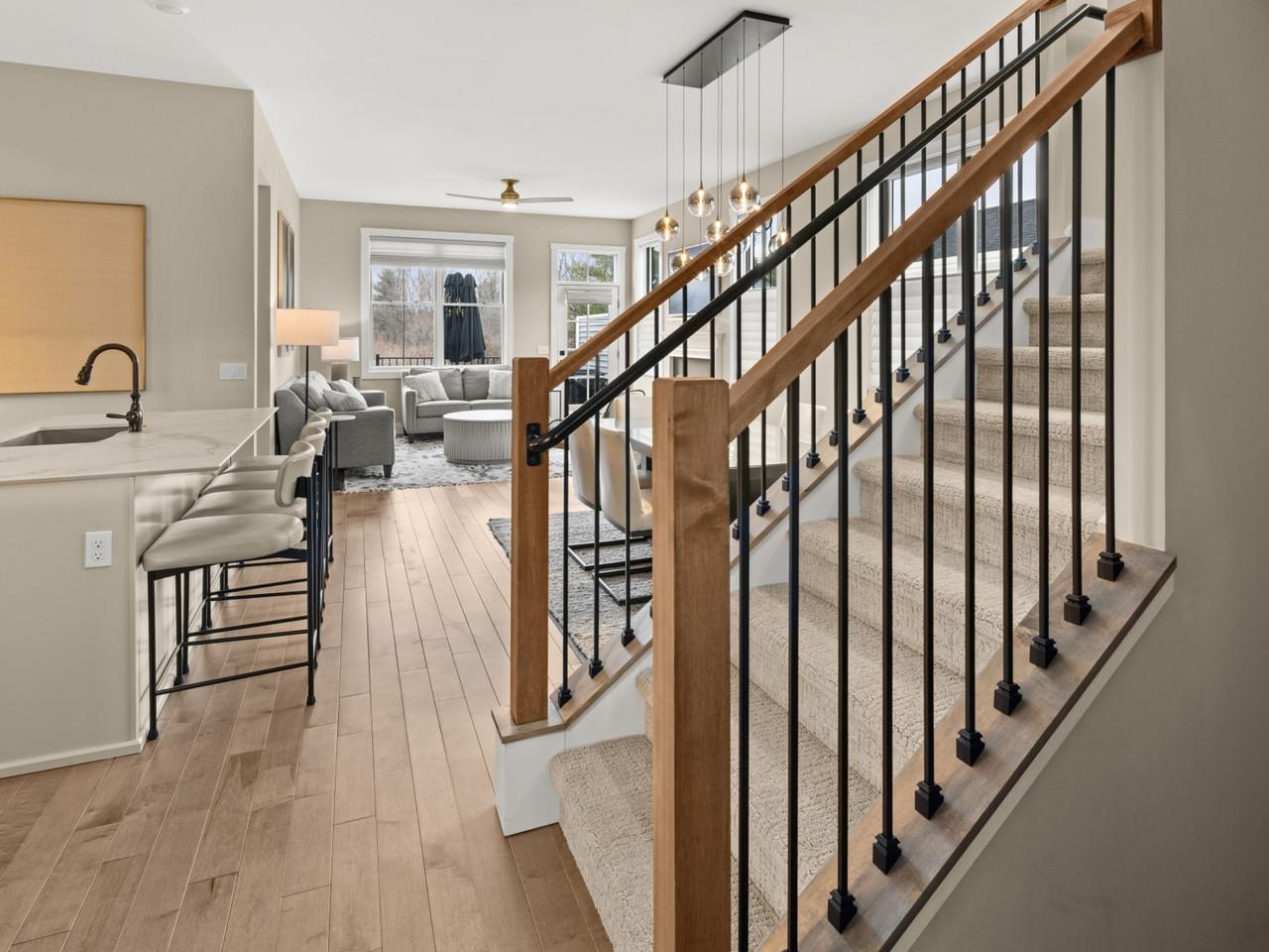 27 Elmore Street Shelburne, VT 05482 - Photo 10 of 52