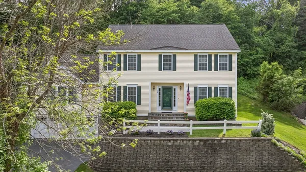 $875,000 | 12 Olde Taverne Lane, Amesbury, MA 01913