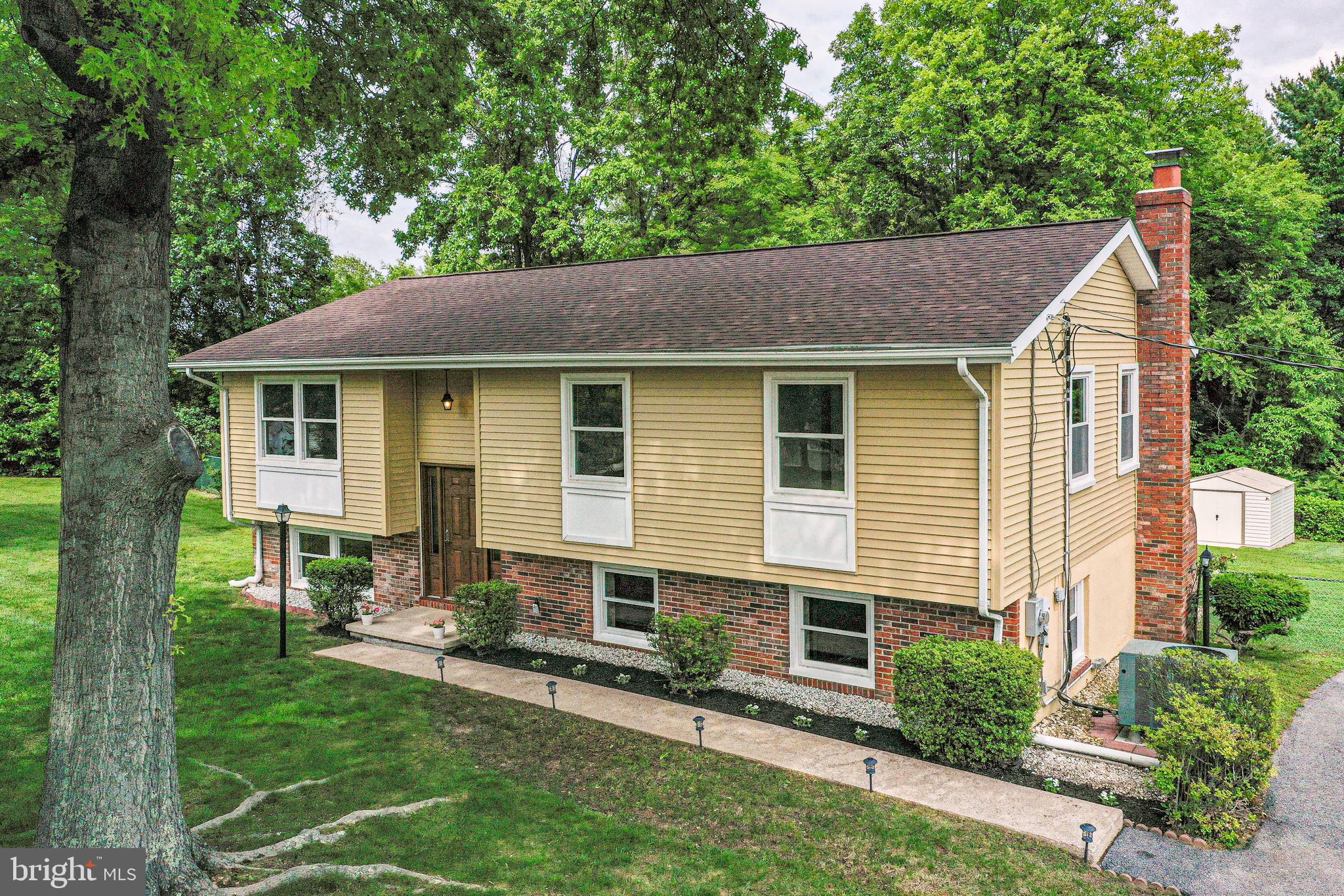 3207 Hooper Road New Windsor, MD 21776 - Photo 2 of 45