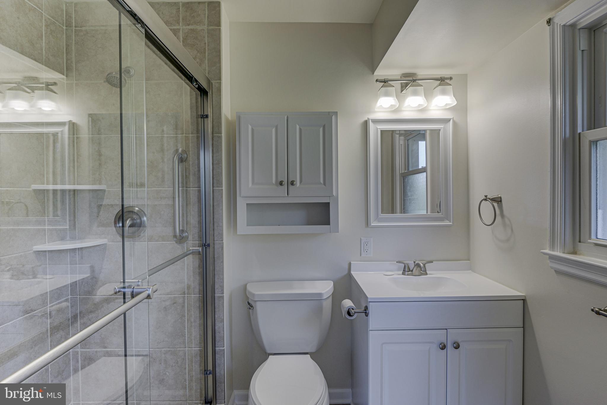3207 Hooper Road New Windsor, MD 21776 - Photo 17 of 45 Master Bathroom