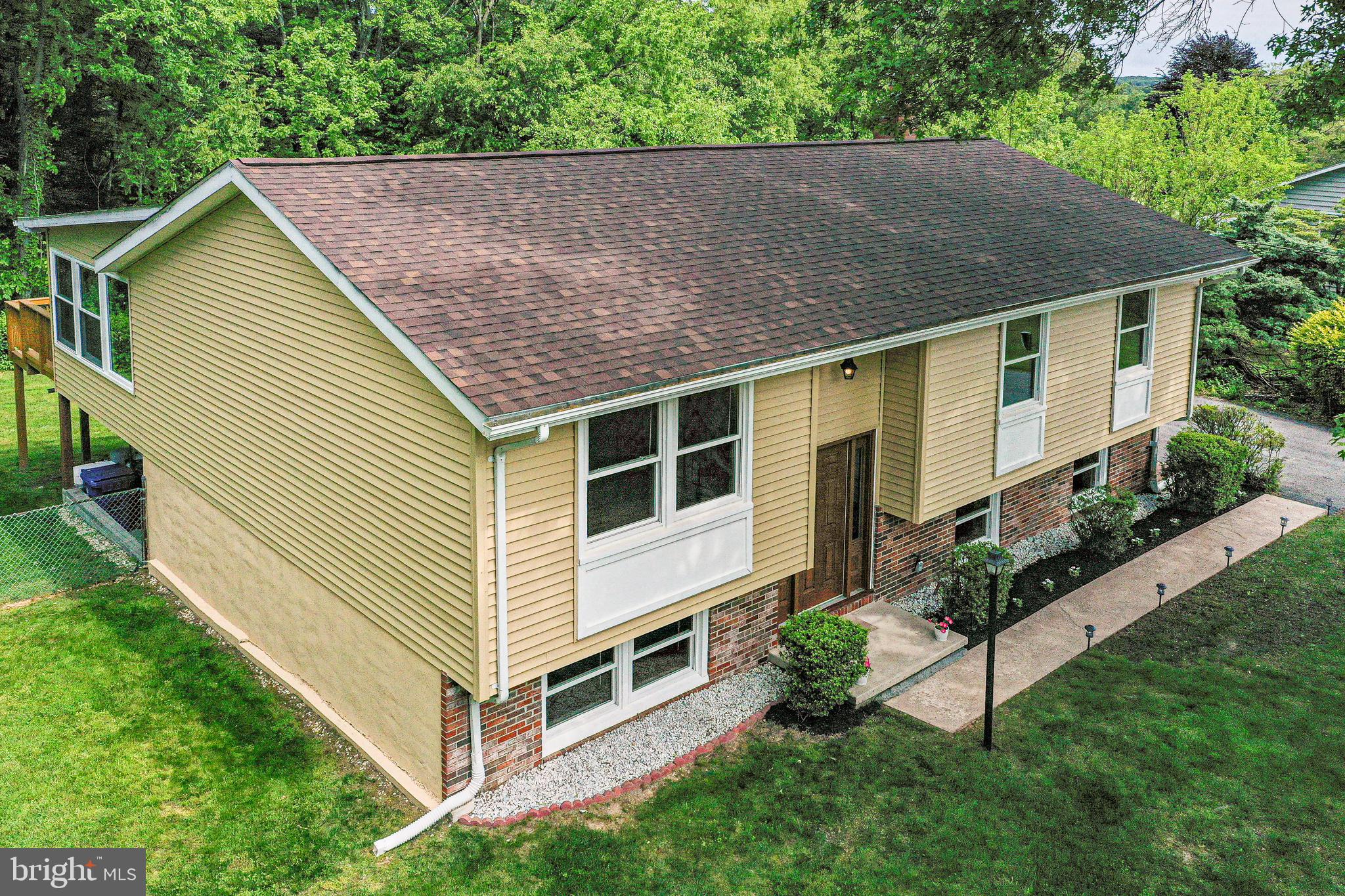 3207 Hooper Road New Windsor, MD 21776 - Photo 3 of 45