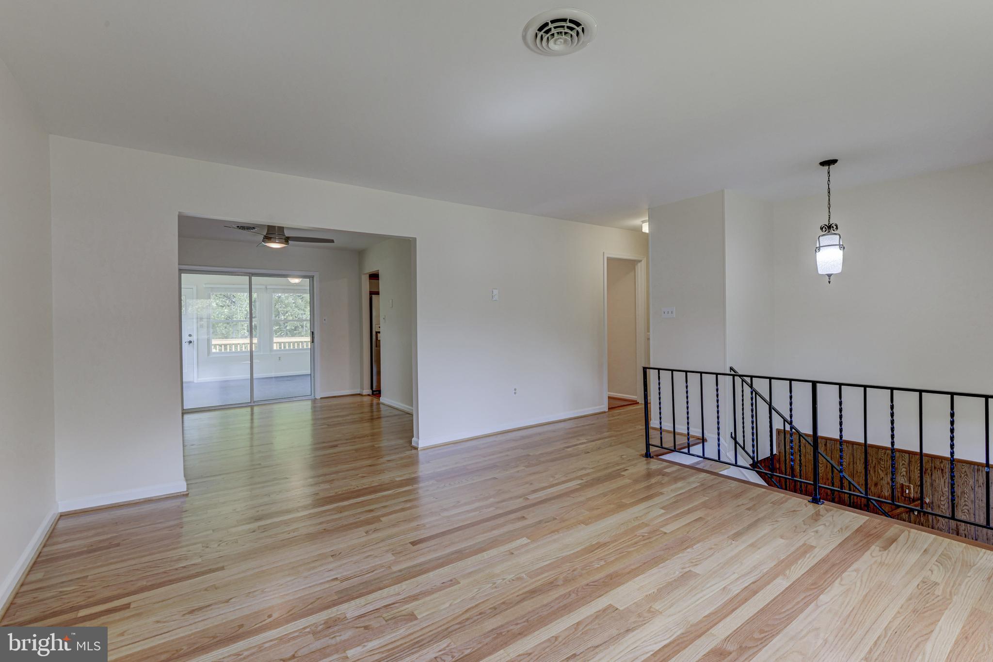 3207 Hooper Road New Windsor, MD 21776 - Photo 7 of 45