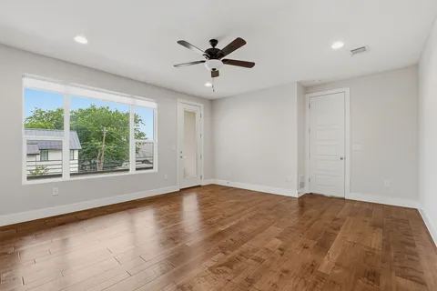 $925,000 | 1307 Clifford Avenue, Austin, TX 78702