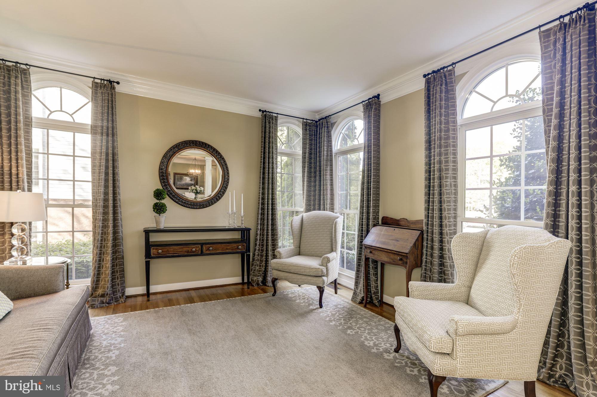 43285 Overview Place Leesburg, VA 20176 - Photo 18 of 91 Formal living room with hardwood floors