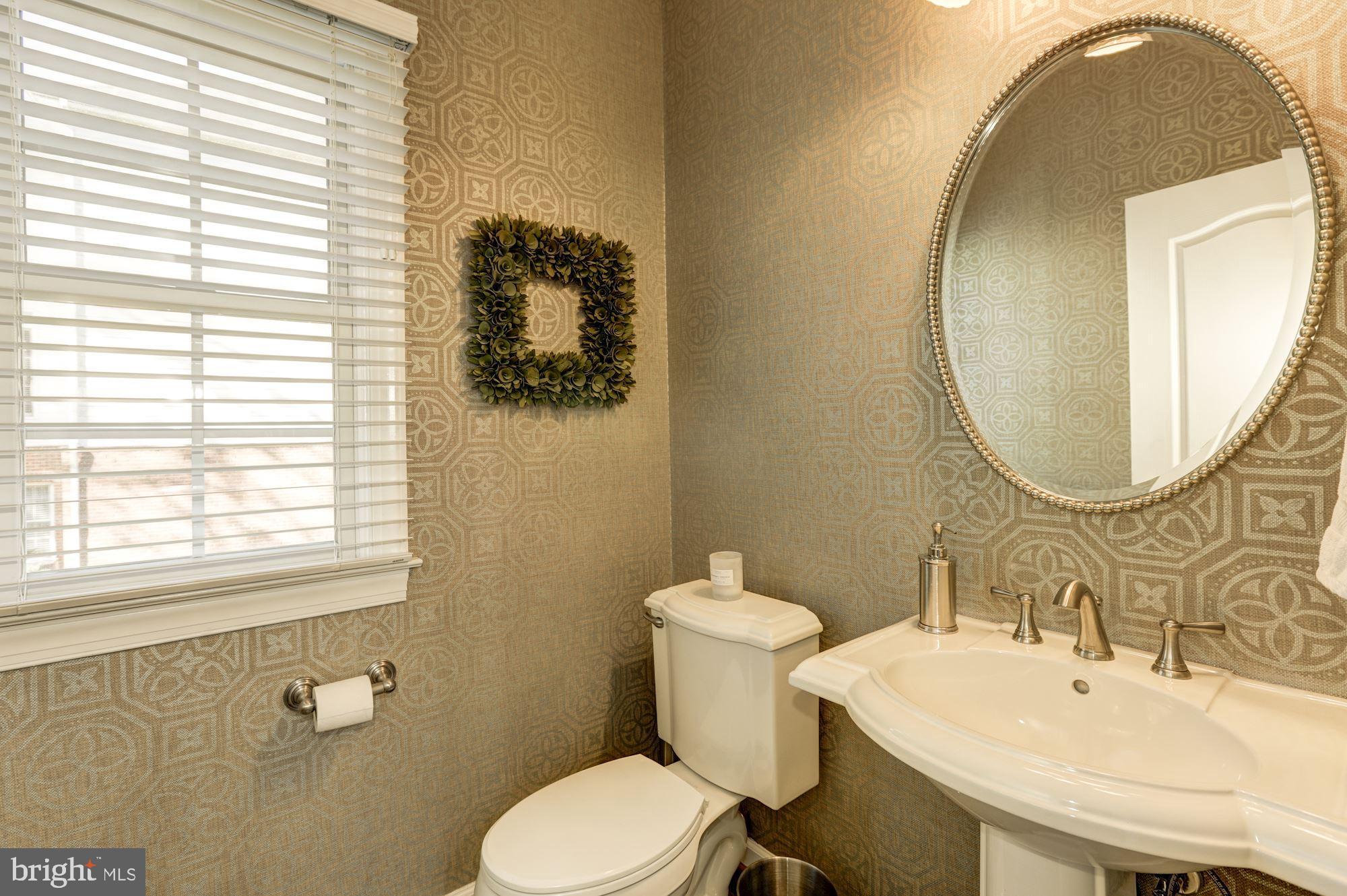 43285 Overview Place Leesburg, VA 20176 - Photo 48 of 91 Powder room on main level