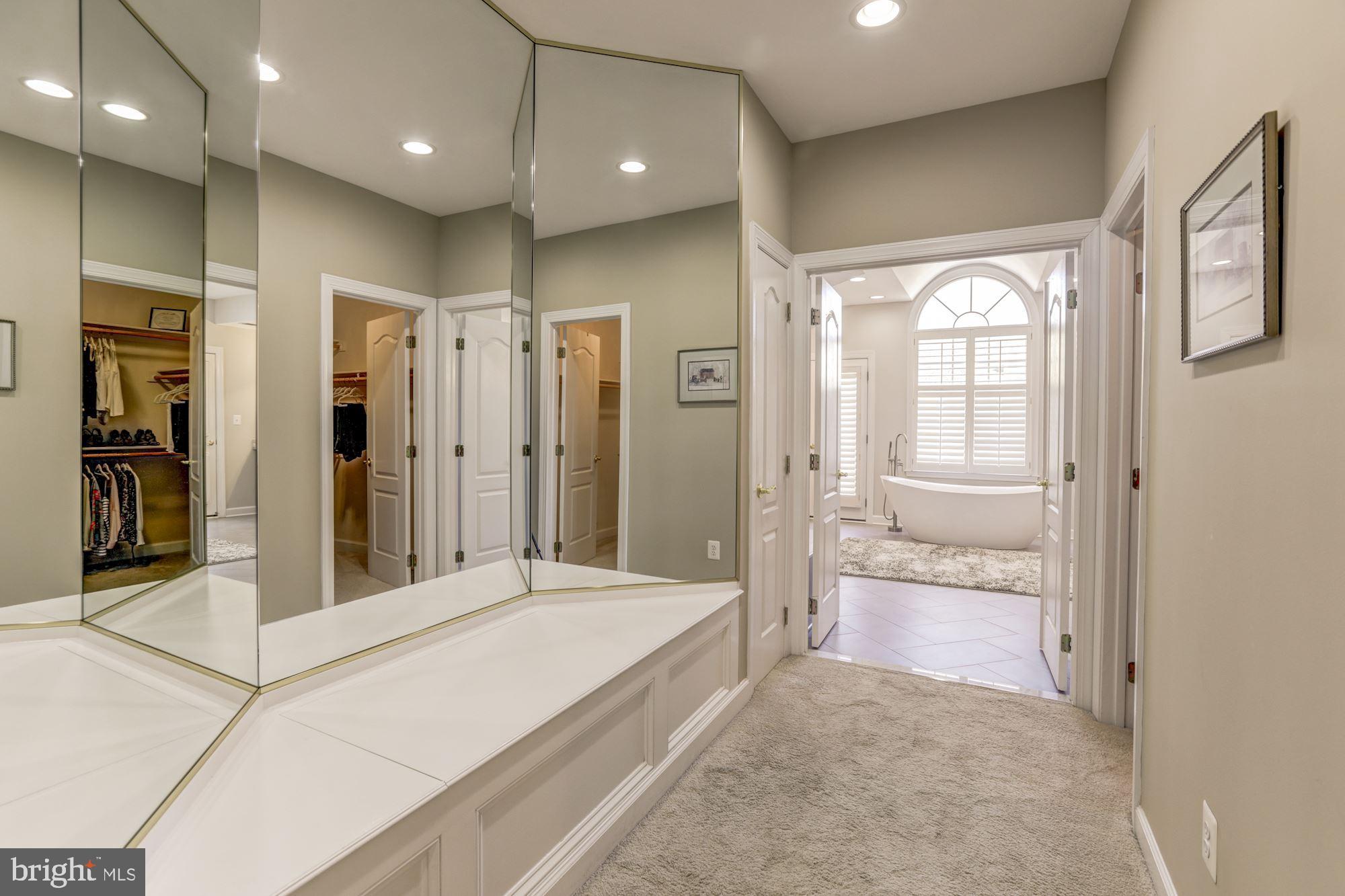 43285 Overview Place Leesburg, VA 20176 - Photo 61 of 91 Mirrored dressing area