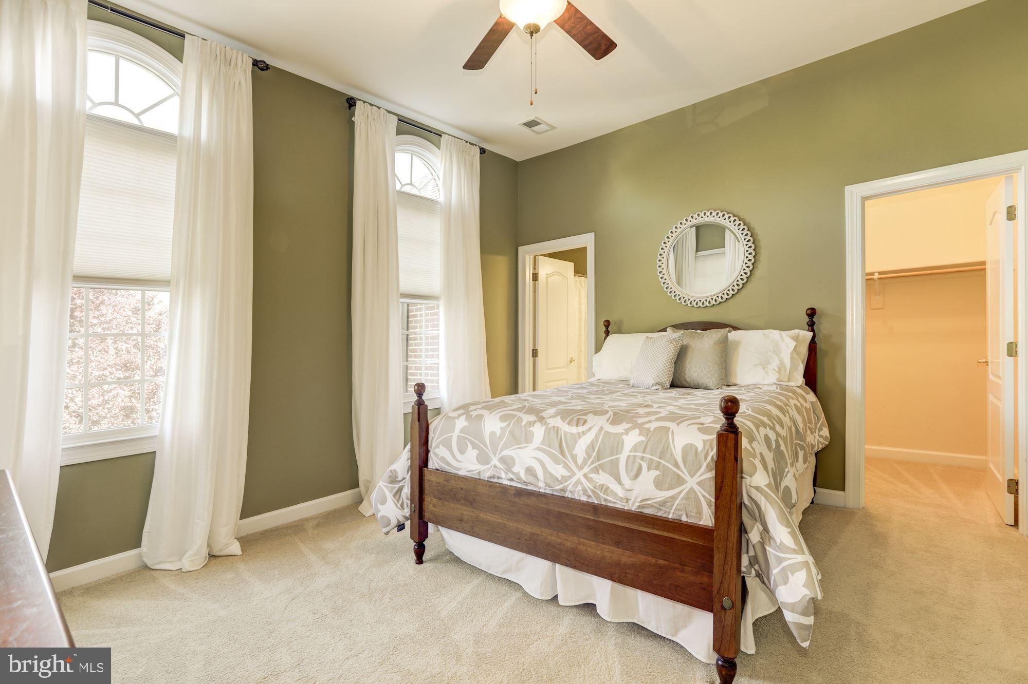 43285 Overview Place Leesburg, VA 20176 - Photo 73 of 91 Bedroom 3 ceiling fan, walkin closet, full bath