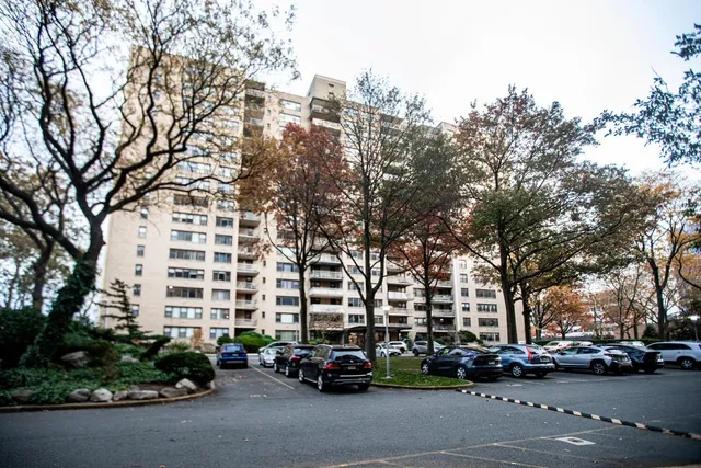 $325,000 | 201 St Pauls Avenue, Unit 4W, Jersey City, NJ 07306