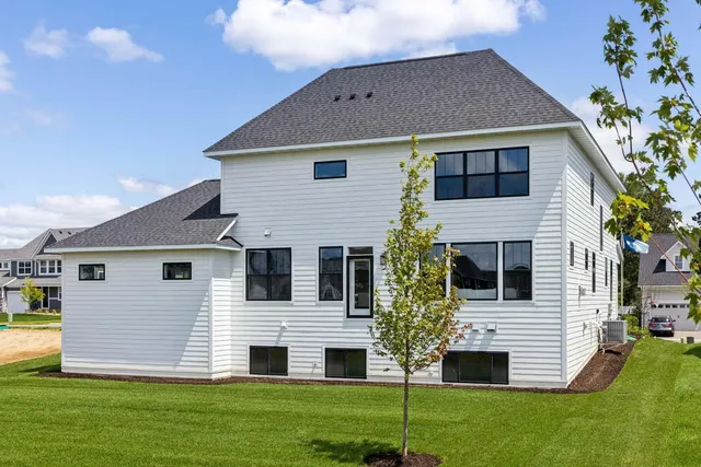 $1,025,575 | 6260 134th Street North, Hugo, MN 55038