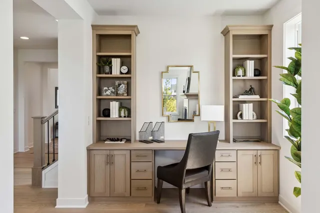 $1,025,575 | 6260 134th Street North, Hugo, MN 55038