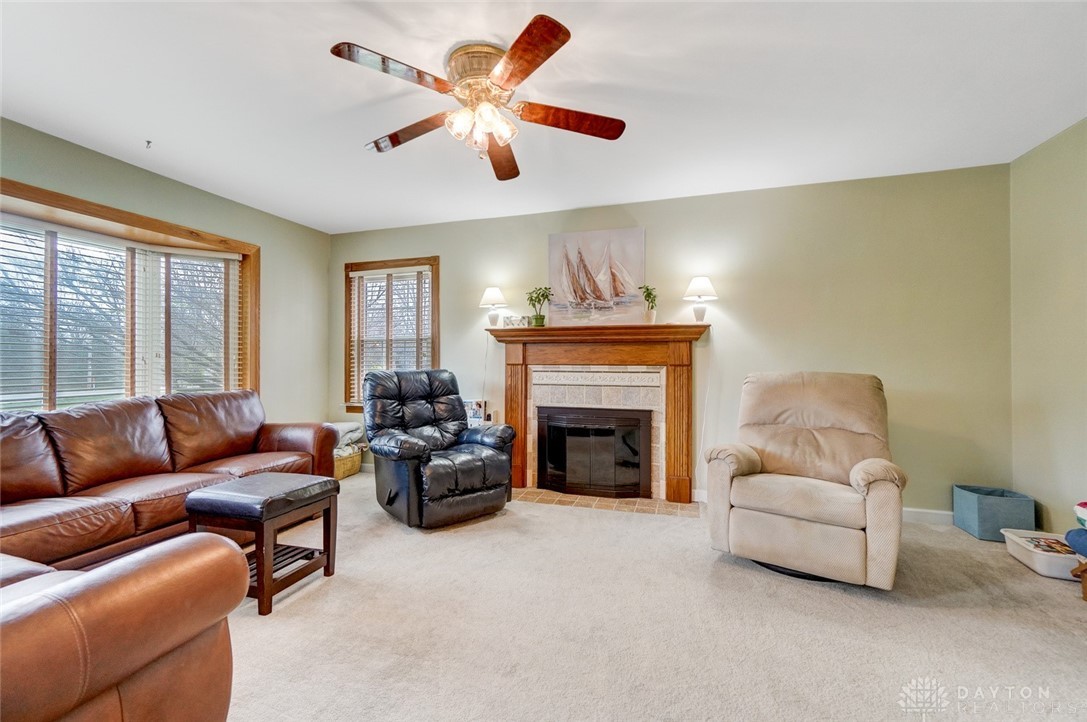 4788 West National Road Springfield, OH 45504 - Photo 6 of 40