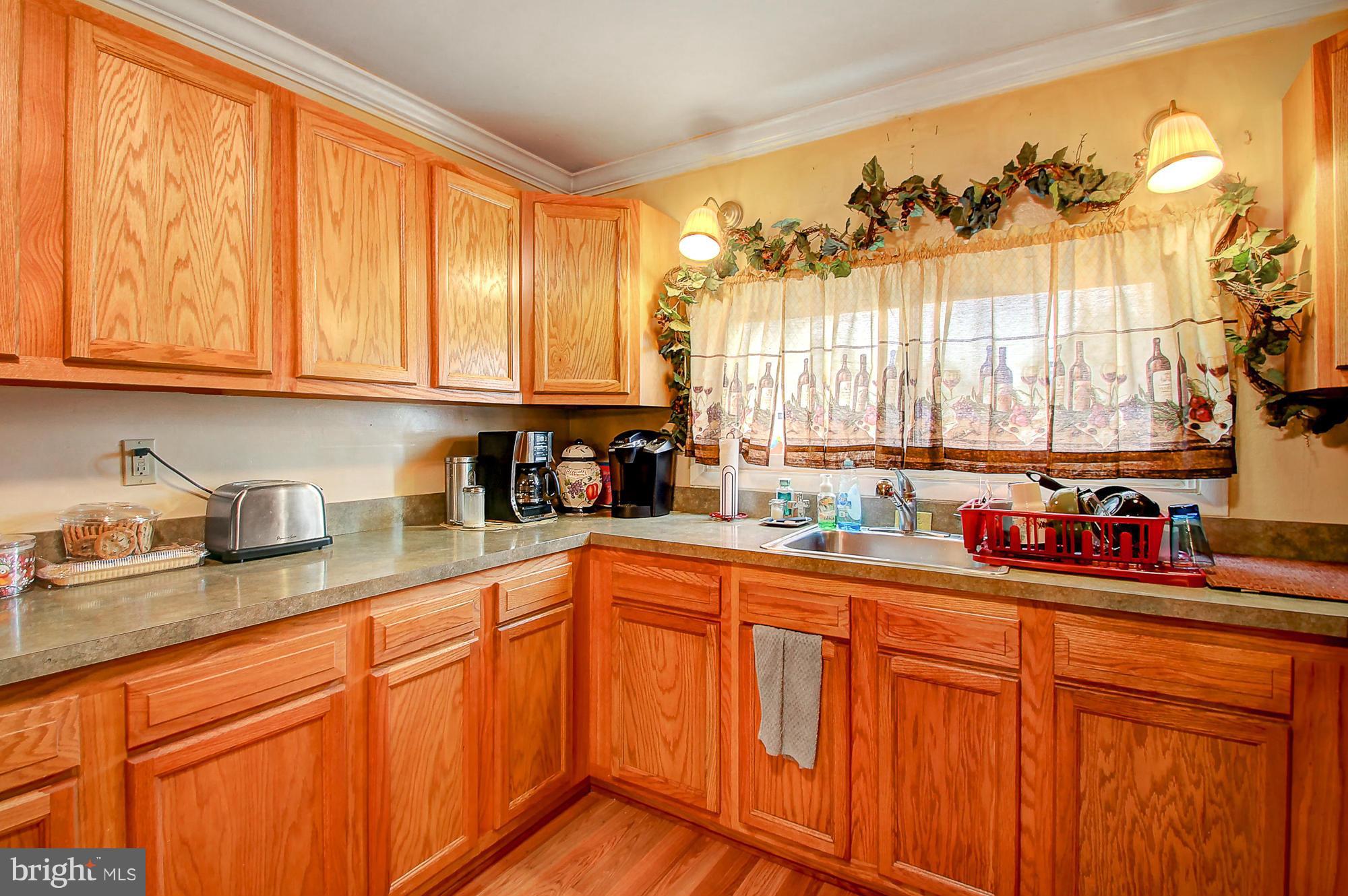 7611 Cedar Road Baltimore, MD 21222 - Photo 8 of 26 Kitchen