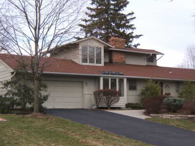 2324 Johnston Road Upper Arlington, OH 43220 - Photo 1 of 11