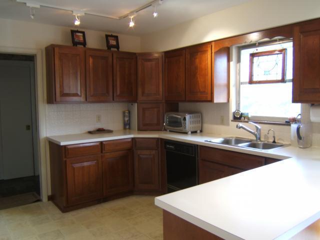 2324 Johnston Road Upper Arlington, OH 43220 - Photo 2 of 11