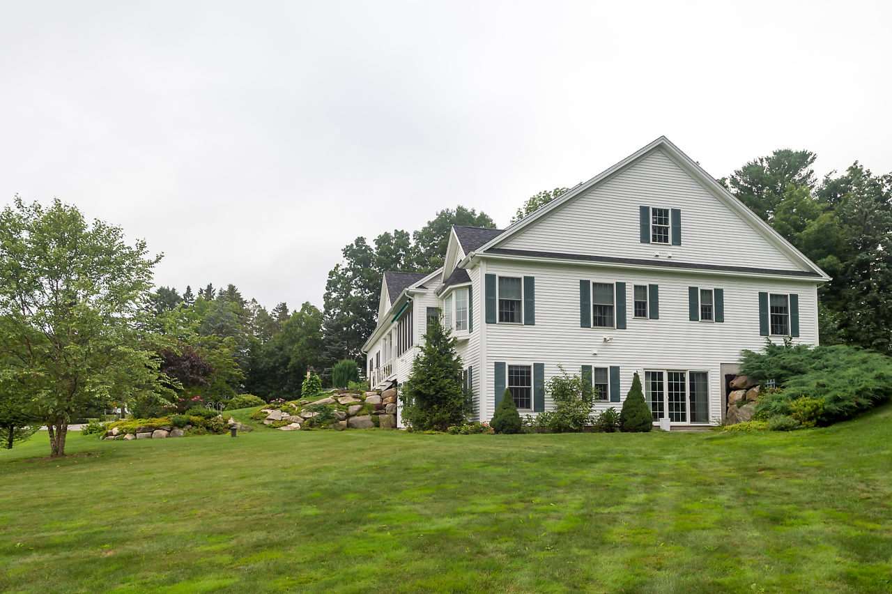 291 Piscassic Road Newfields, NH 03856 - Photo 3 of 38