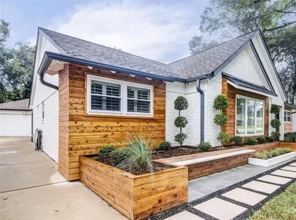 $685,000 | 10710 Russett Drive, Houston, TX 77042