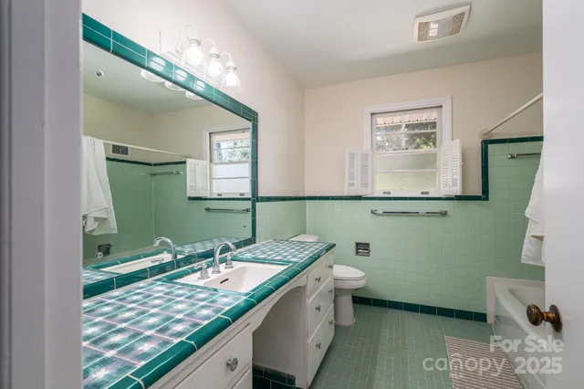 $249,900 | 722 Hillcrest Avenue, Gastonia, NC 28052